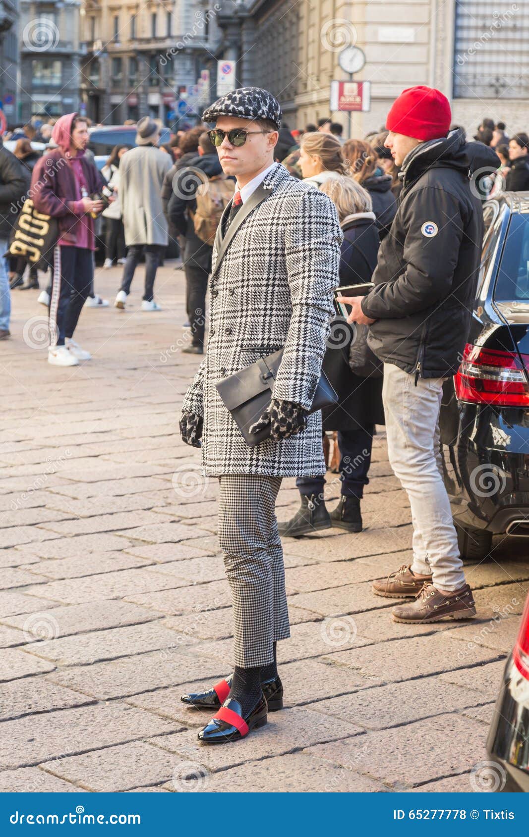 People at Milan Men S Fashion Week 2016 Editorial Stock Photo - Image ...