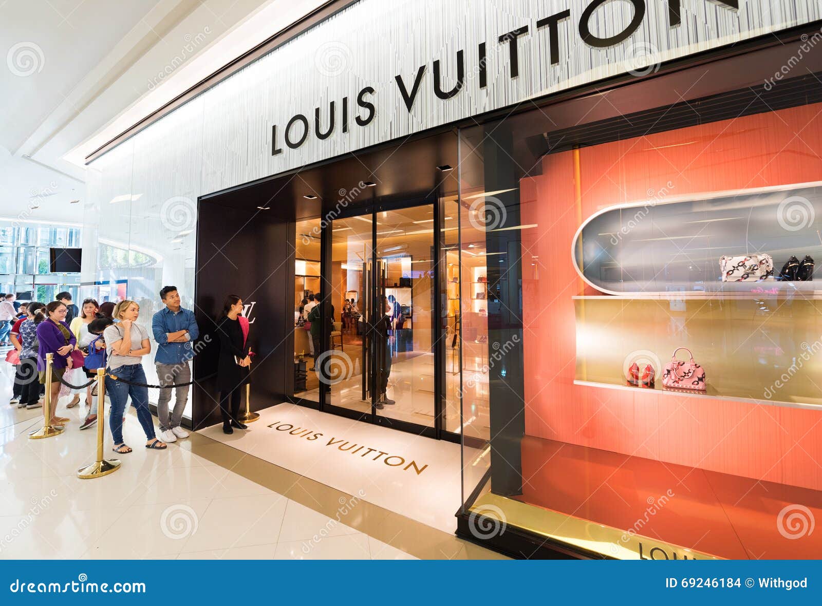 Shoppers Queue Outside Louis Vuitton Store Editorial Stock Photo - Stock  Image