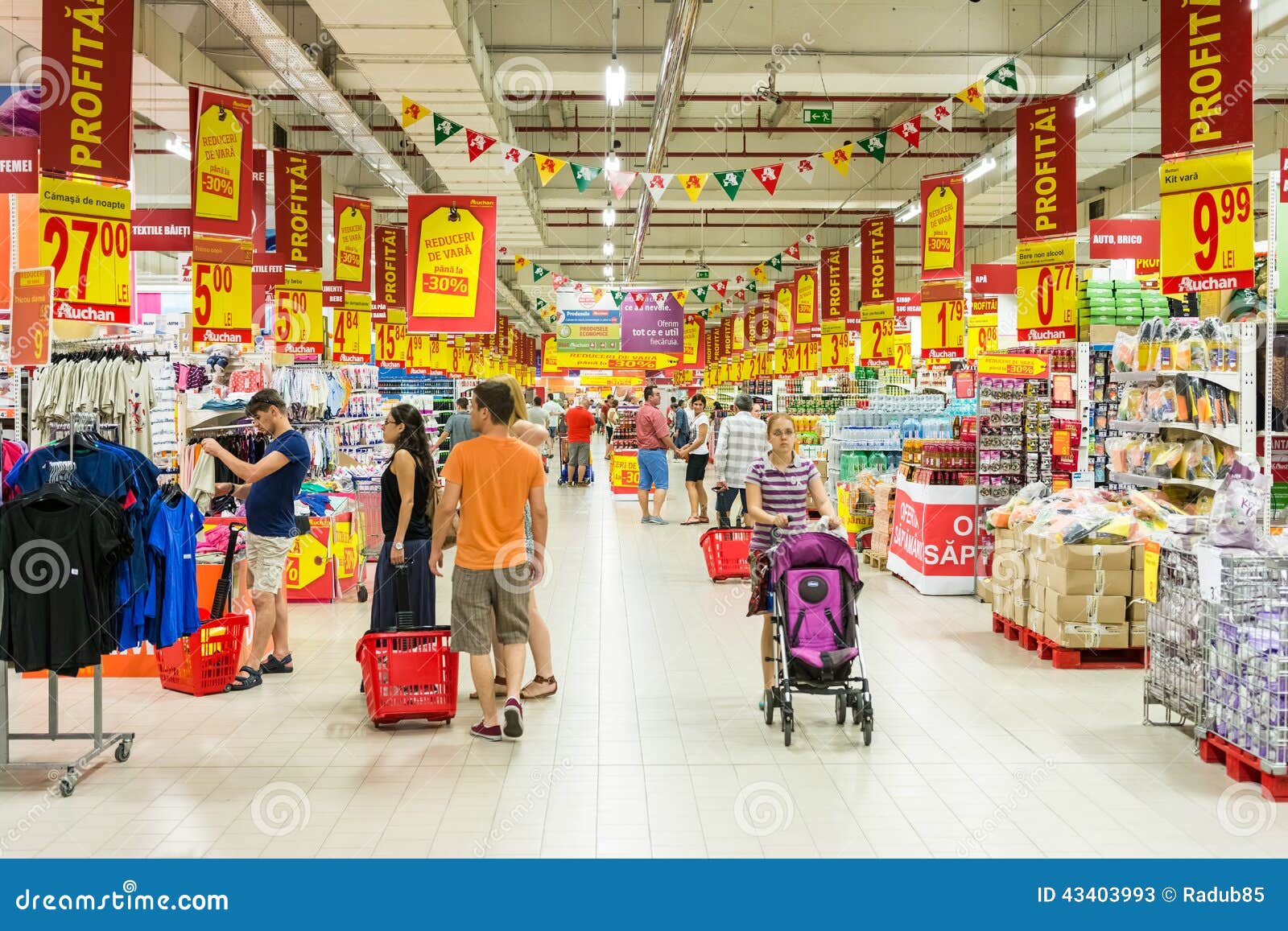 people-shopping-supermarket-store-aisle-bucharest-romania-august-43403993.jpg