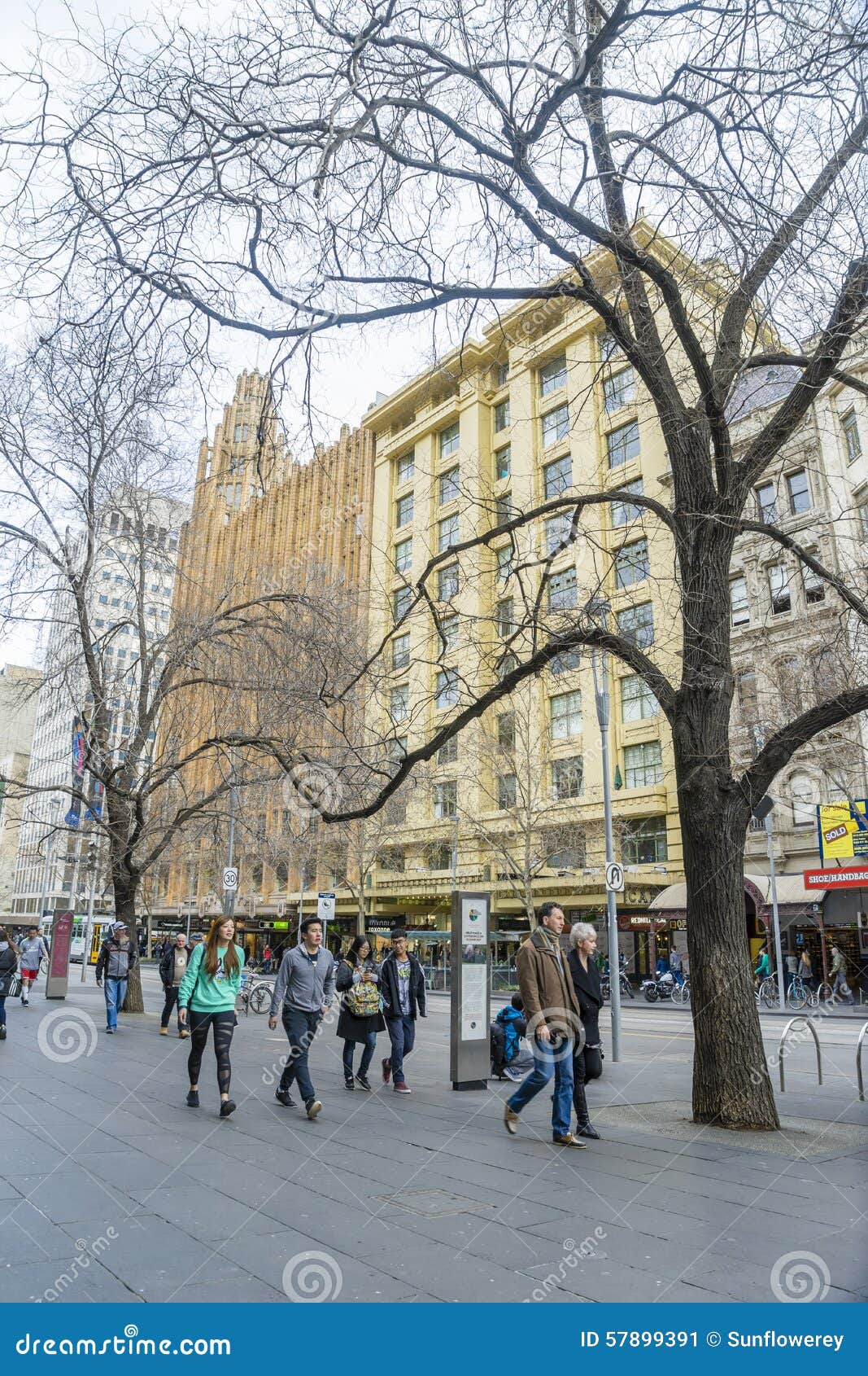 People Walking Along Swanston Street in Melbourne in Winter Editorial Photo  - Image of travel, people: 57899391