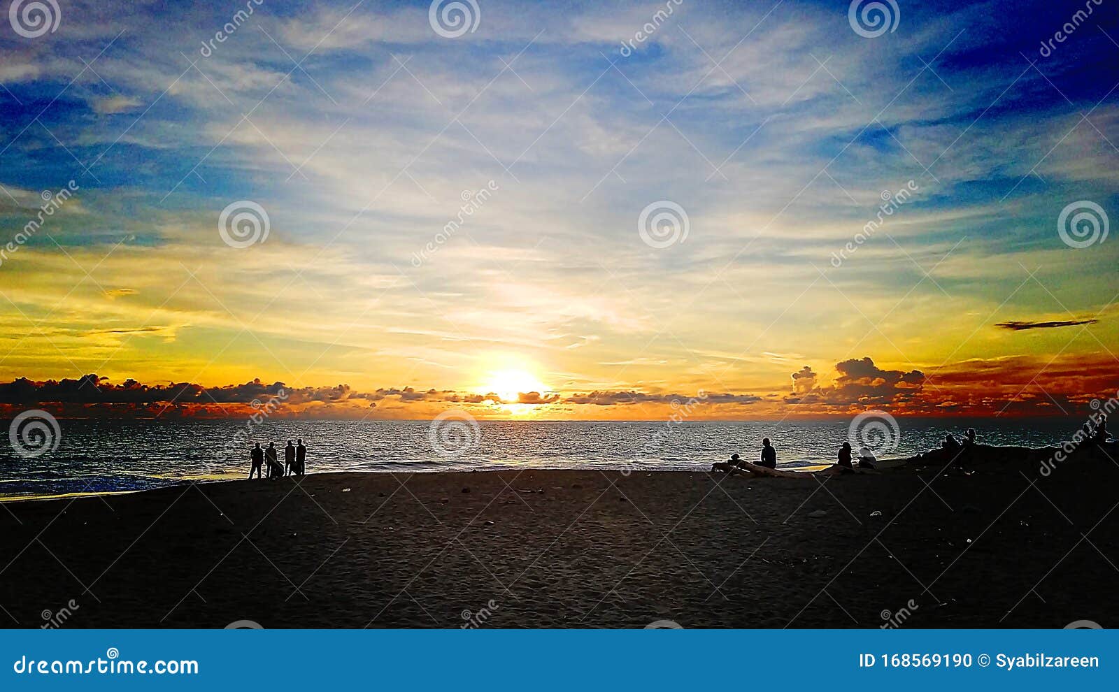 People are Watching Sunset. Stock Photo - Image of beauty, pure: 168569190