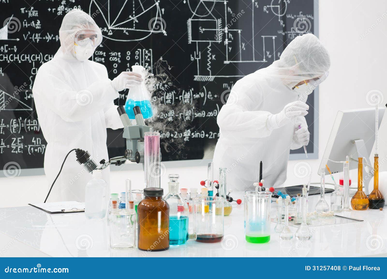 People Working In A Chemistry Lab Royalty Free Stock Photos - Image