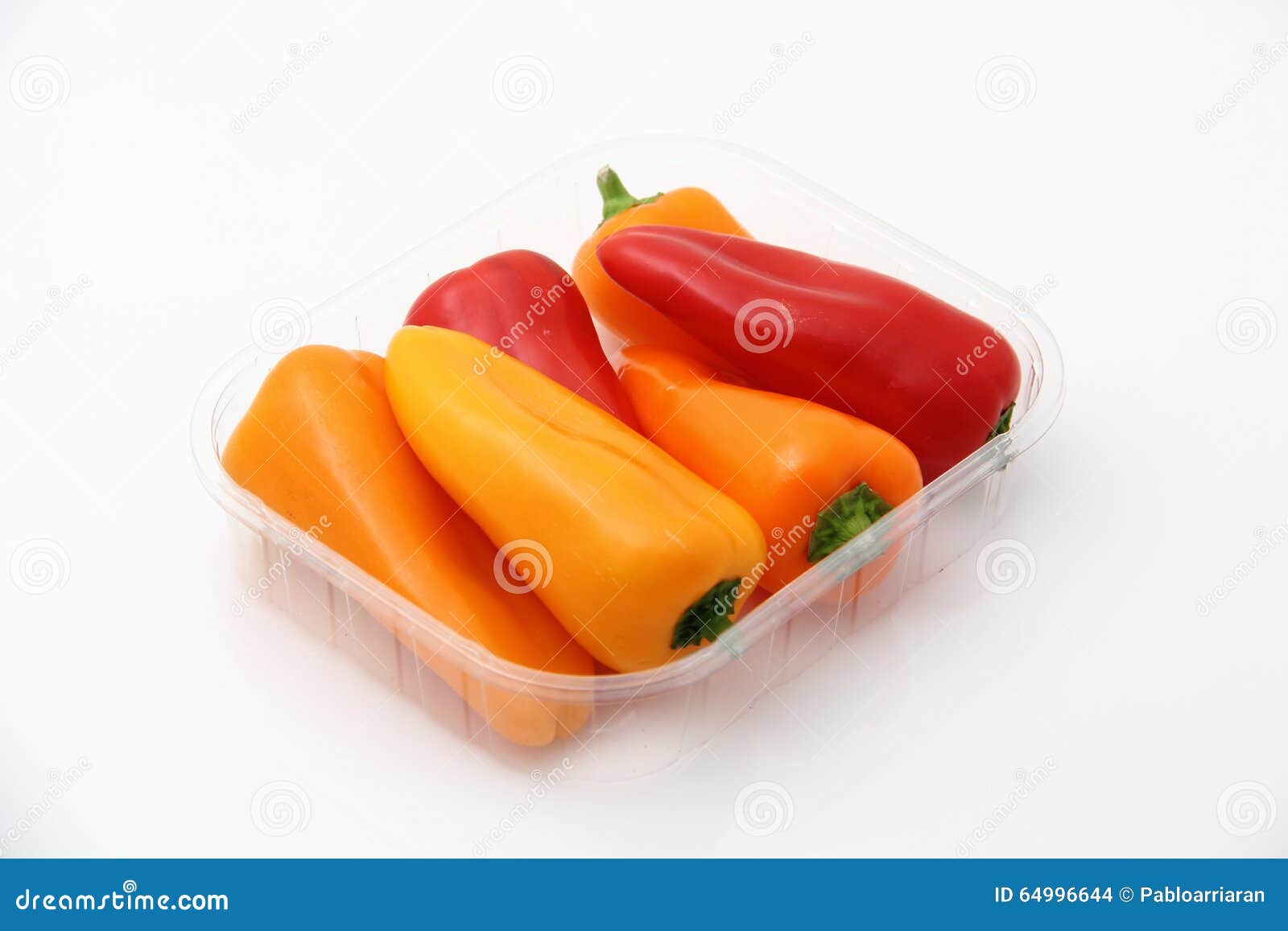 peppers in packing of plastic trasnparente