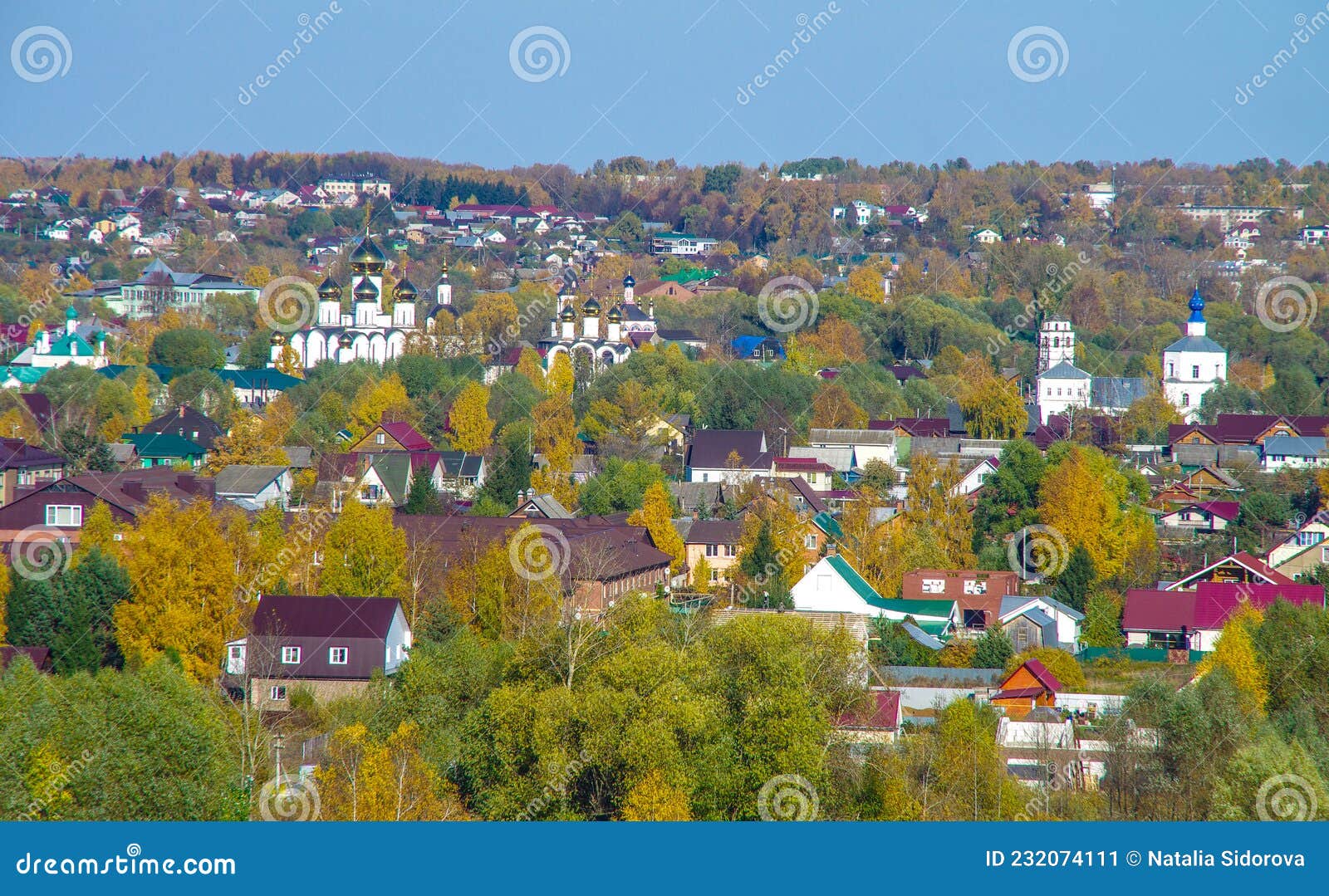 pereyaslavl-zalessky, yaroslavl oblast, russia - october, 2021: top view on the ancient town of pereslavl-zalessky on the bank of