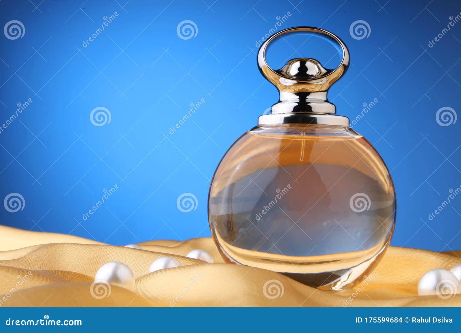 Perfume Bottle on Silk Folded Fabric Background.packaging Design Mock Up. Scent  Fragrance Cosmetic Beauty Product Promo Ad Banner. Stock Photo - Image of  fold, drape: 175599684
