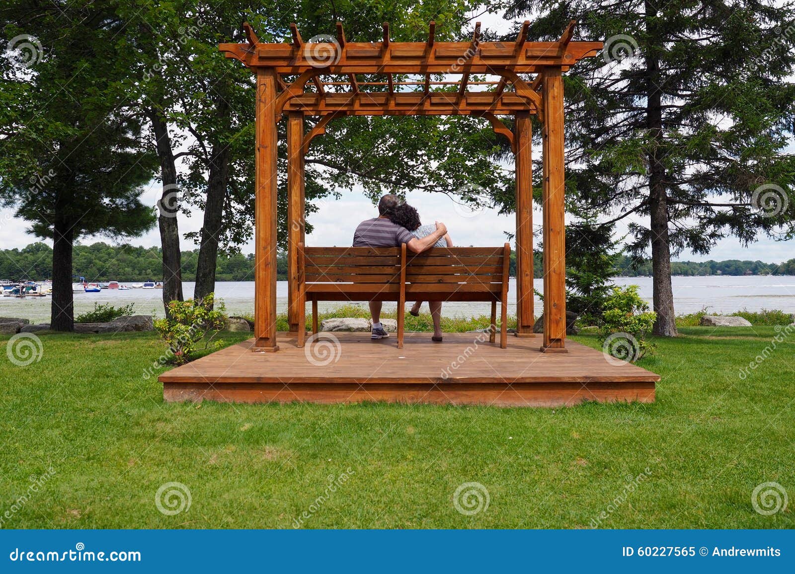 Pergola Mit Paaren Stockbild Bild Von Ruckseite Szenisch 60227565