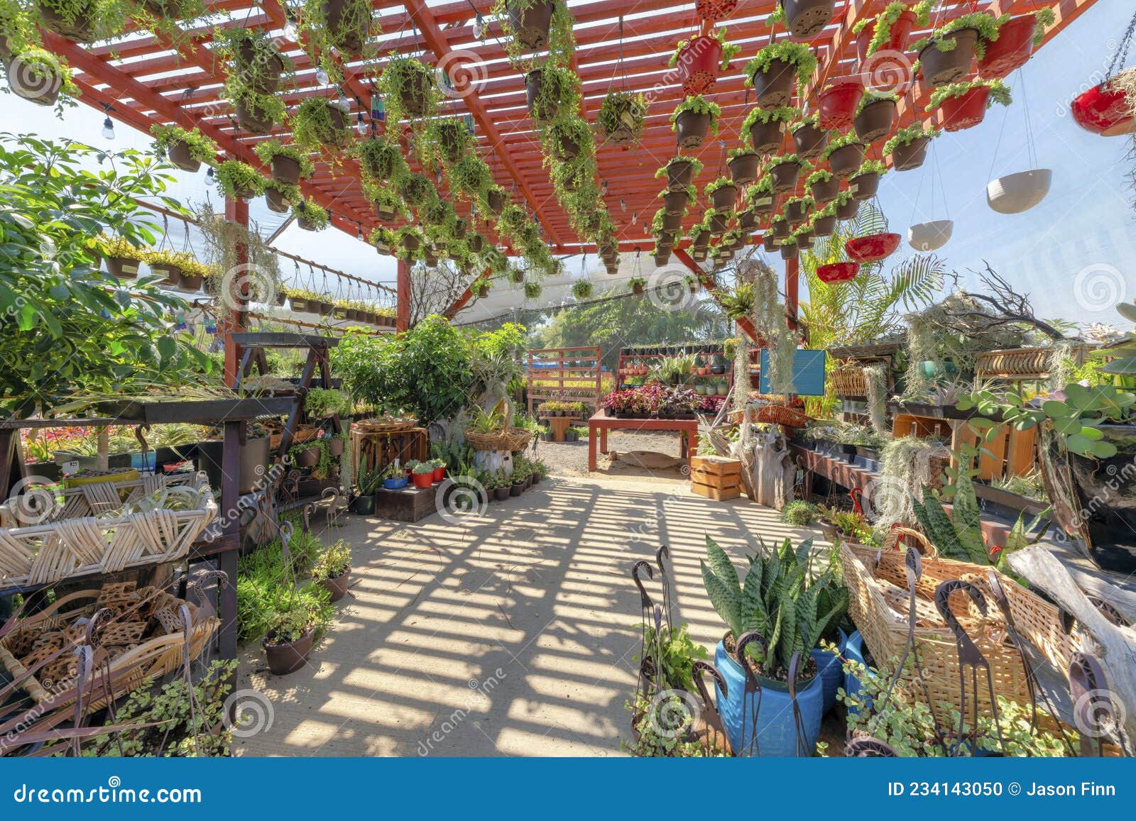 binnen Doordringen Hoes Pergola Hanging Baskets Stock Photos - Free & Royalty-Free Stock Photos from Dreamstime binnen Doordringen Hoes Pergola Hanging Baskets Stock Photos - Free & Royalty-Free Stock Photos from Dreamstime