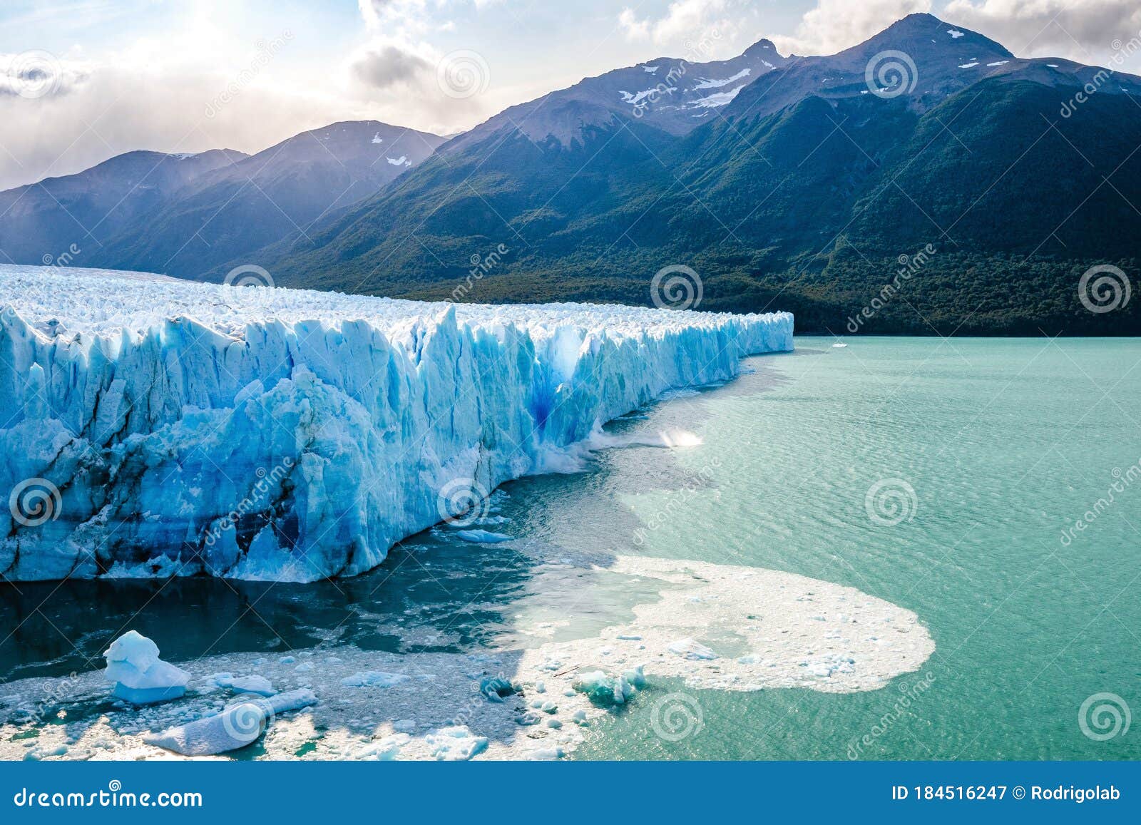 Moreno Glacier El Calafate, Patagonia Argentina, South America Stock Image - of blue: 184516247