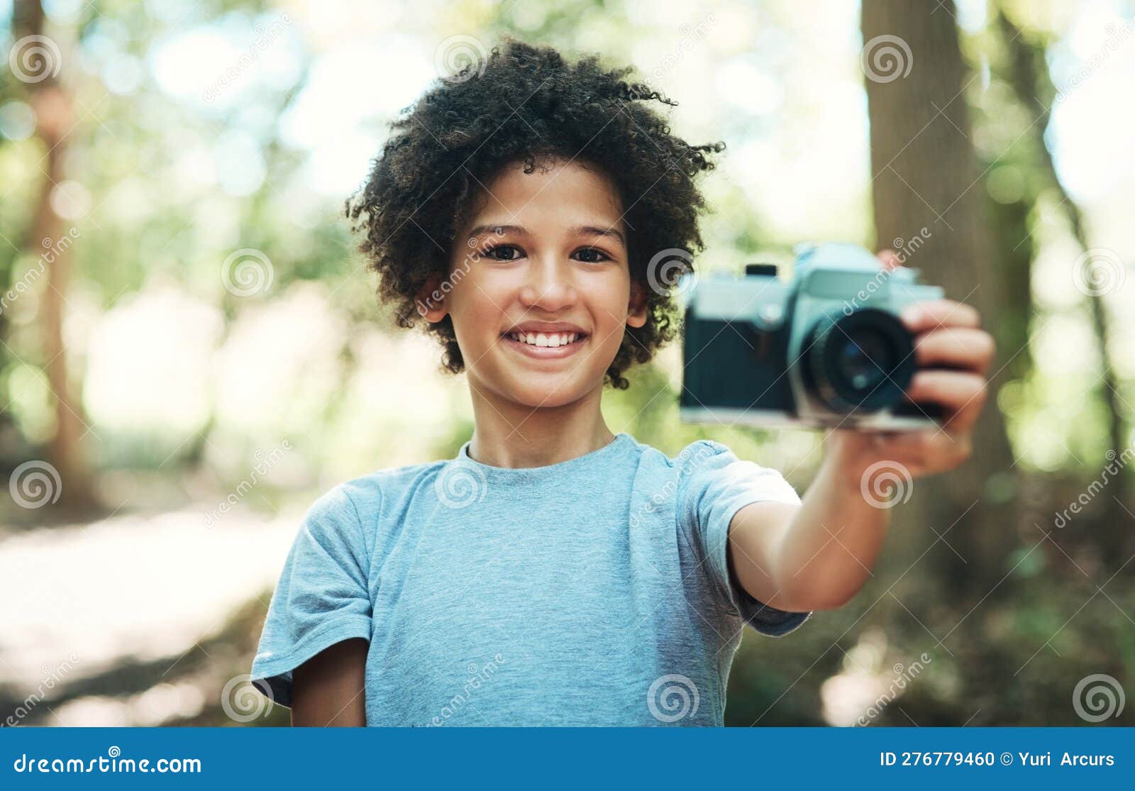 Des adolescents parviennent à envoyer un appareil photo prendre des photos  de la Terre