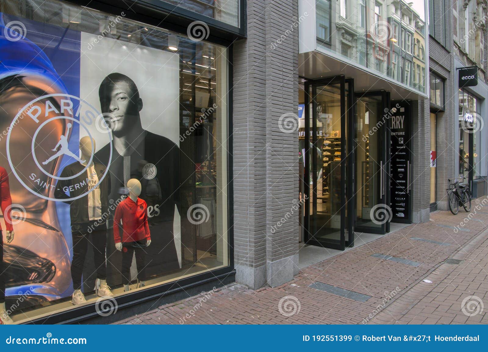 201 Kalverstraat Amsterdam Stock Photos - Free & Royalty-Free Stock Photos  from Dreamstime