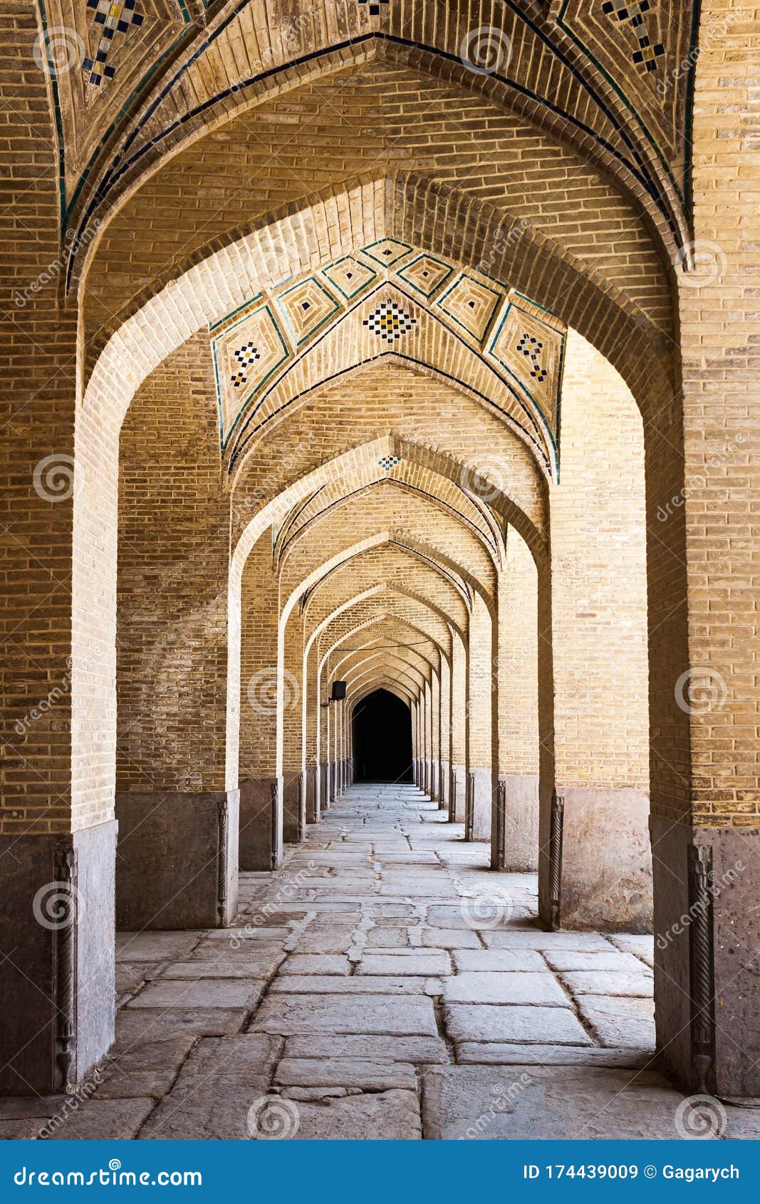 persian archetecture.