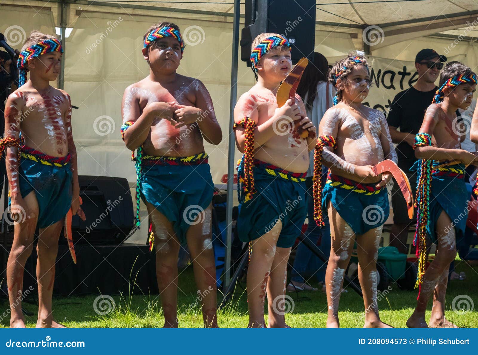 traditional australian clothing