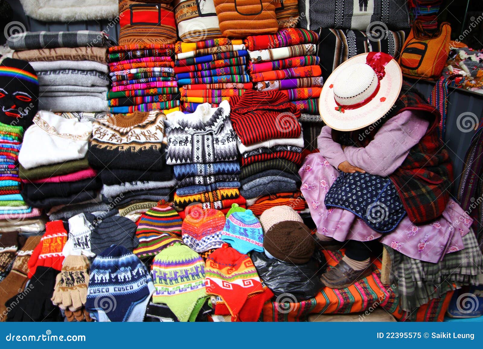 Peru fabric vendor editorial image. Image of dress, commercial 22395575