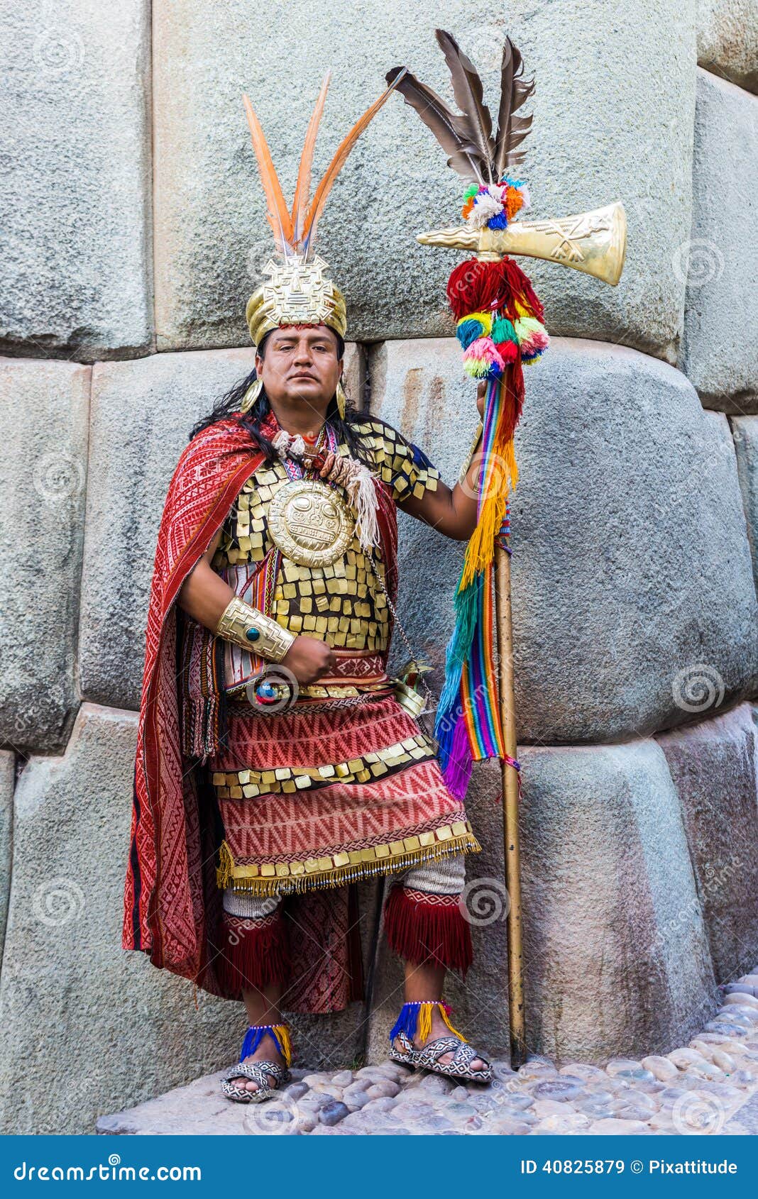 Peru Peruano De Andes Cuzco Do Guerreiro Do Inca Do Homem Foto de