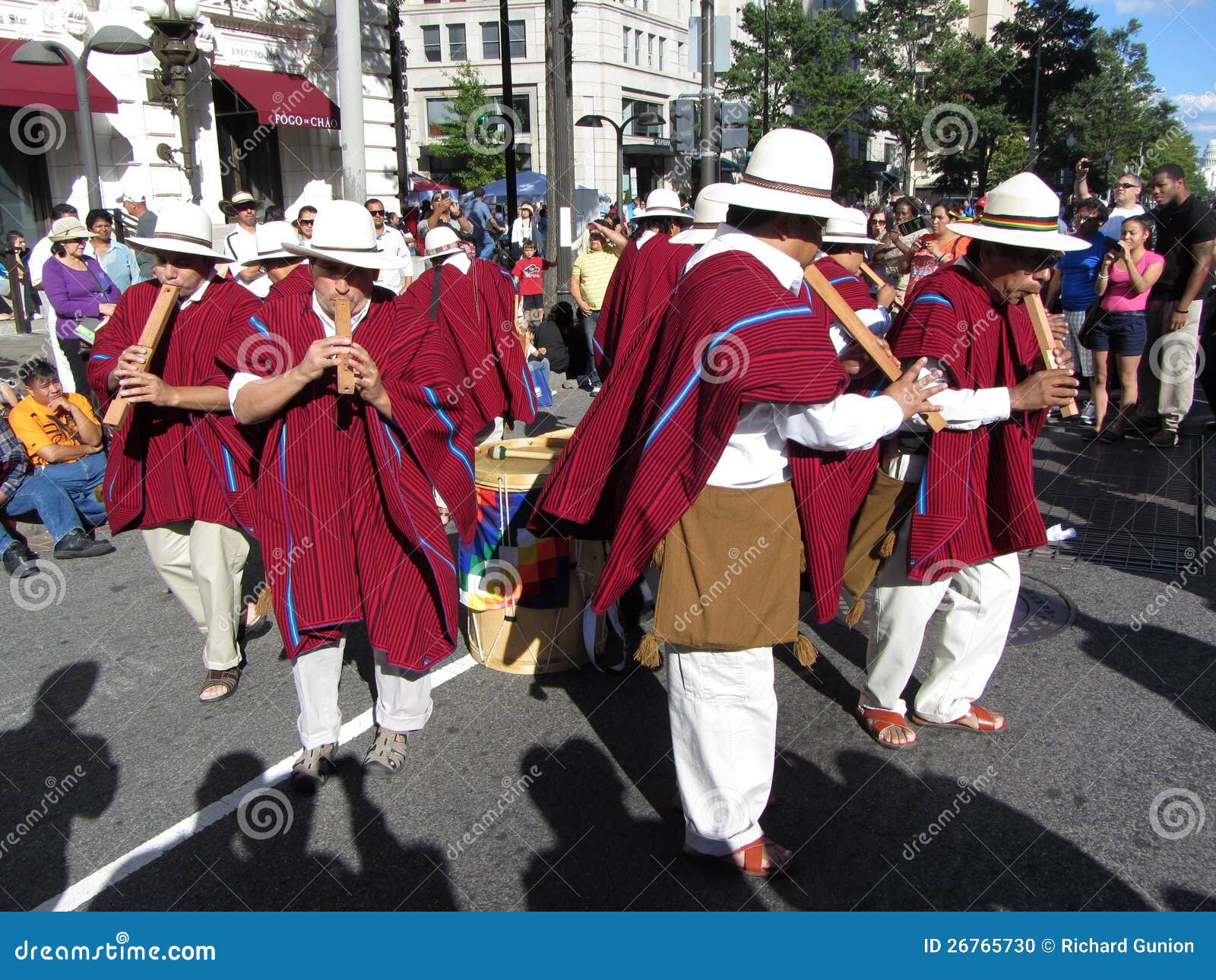 Featured image of post Peruvian Pan Flute Band Peruvian pan flute music are various songs featured in the season twelve episode pandemic