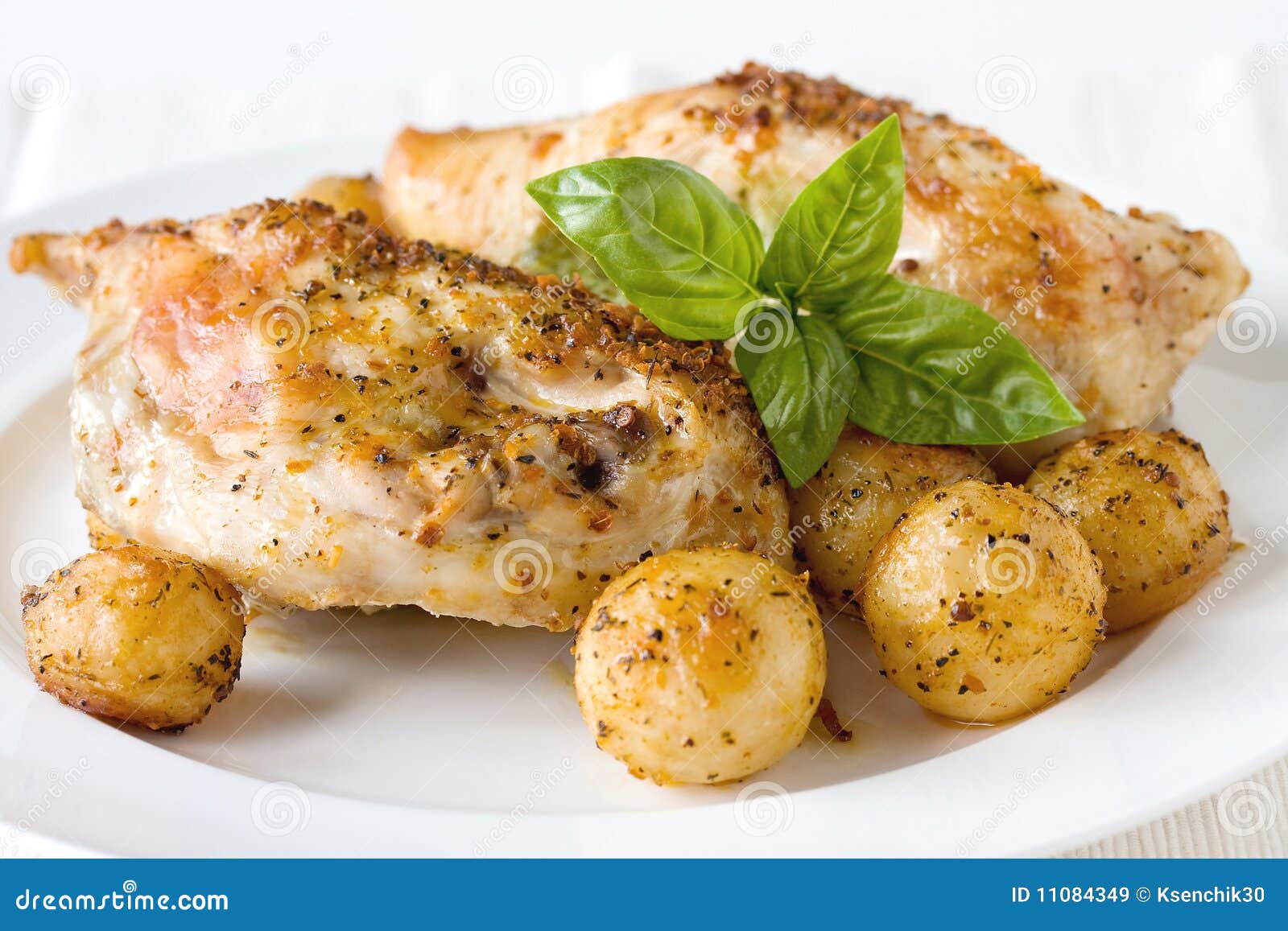 Pesto chicken breasts stock image. Image of pepper, healthy 11084349