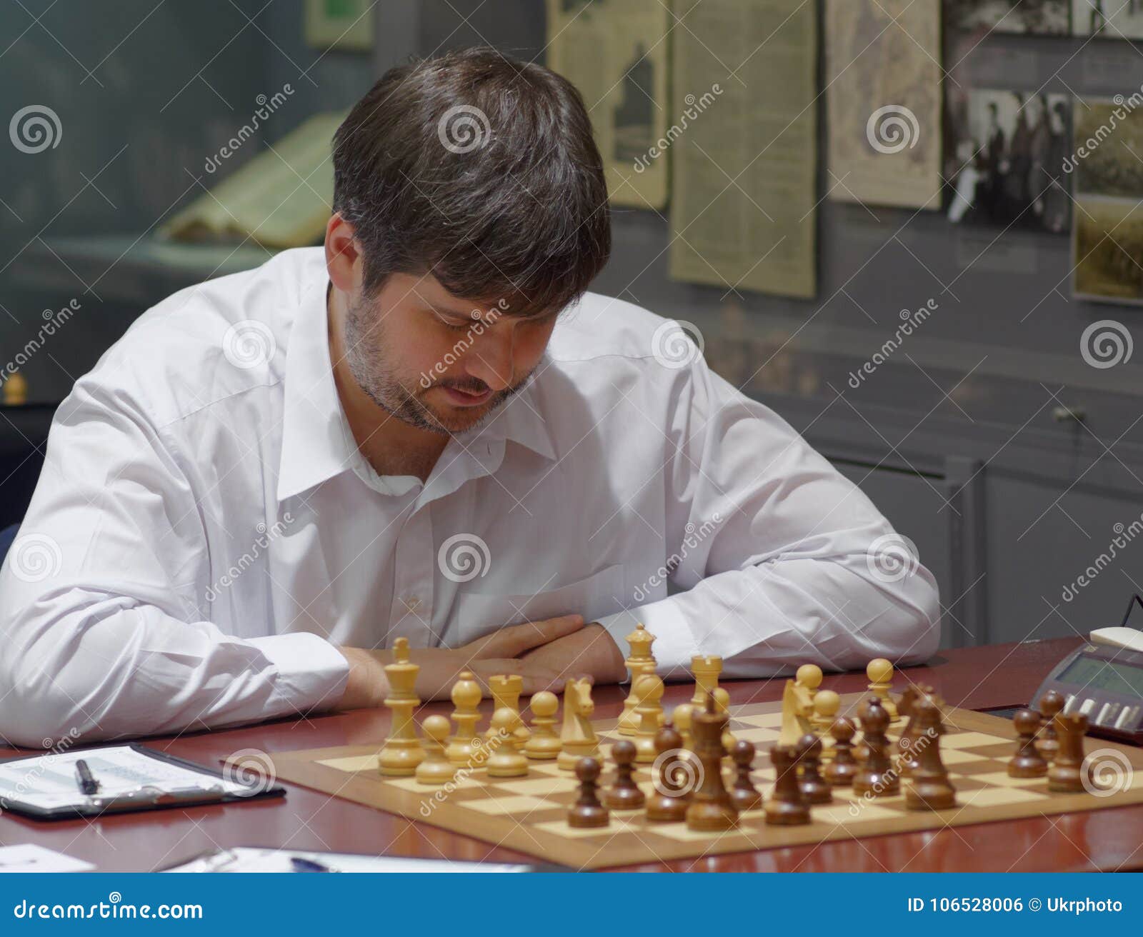 Peter Svidler Nos Super-finais Do Campeonato Da Xadrez Do Russo Foto  Editorial - Imagem de pedro, mestre: 106528006