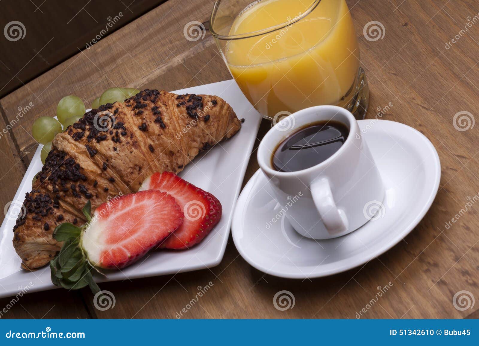 Petit déjeuner espagnol photo stock. Image du plaque 51342610