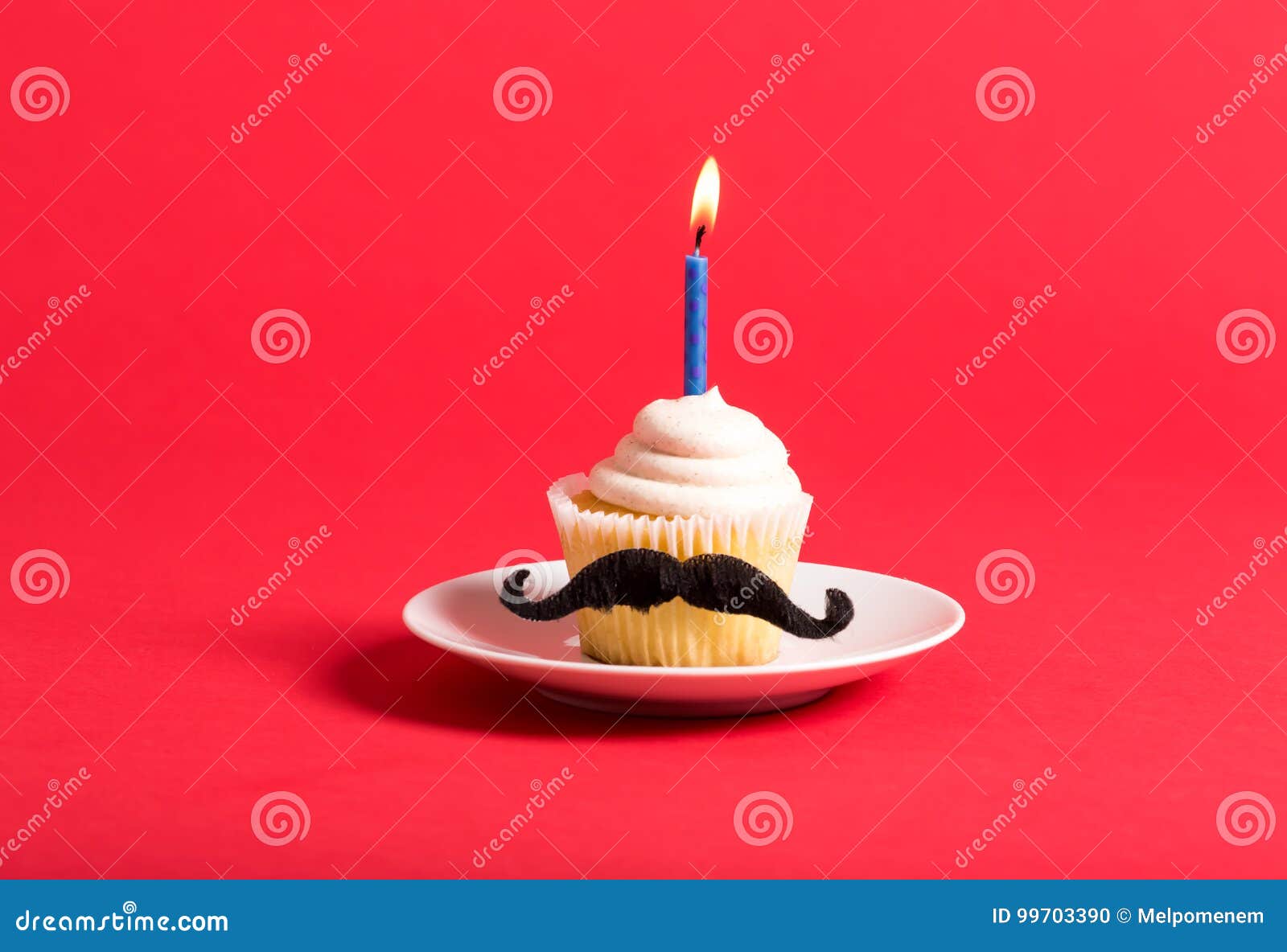 Petit Gateau Avec Un Theme De Jour Du S De Pere De Moustache Photo Stock Image Du Cupcake Moustache