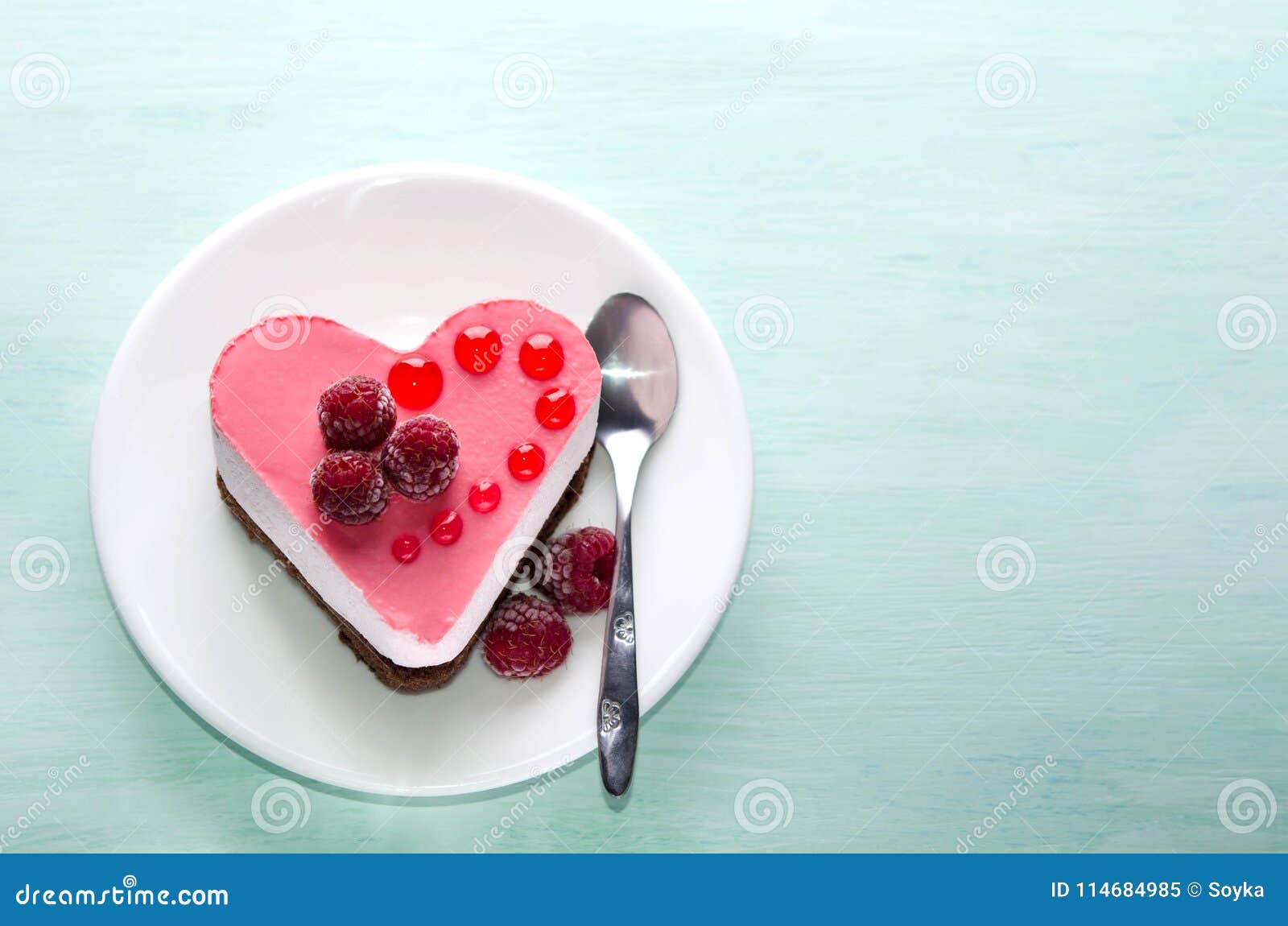 Petit Gateau Gentil Sous Forme De Coeur Image Stock Image Du Mousse Repas