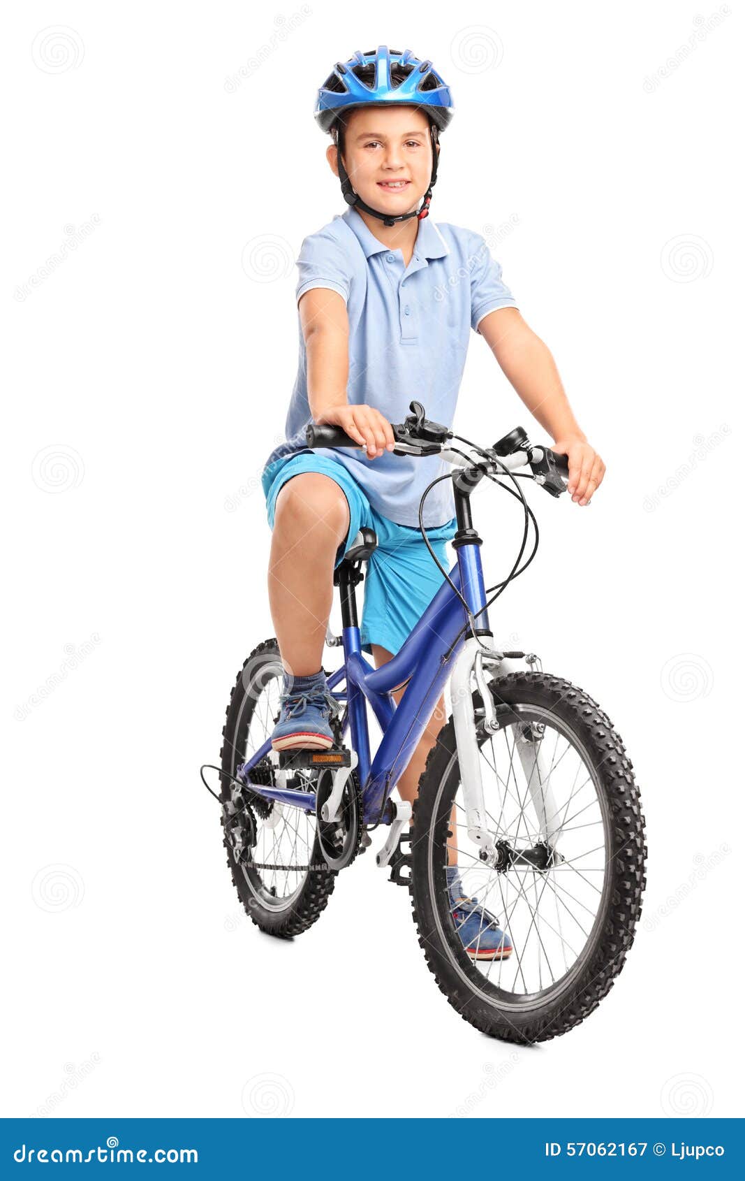 Jeune Adolescent Gars Portant Un Casque Et Des Engrenages De