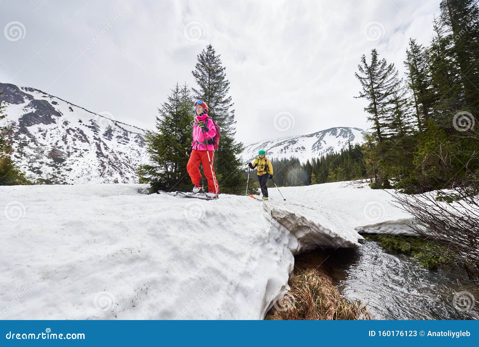 Alpinisme : Neige et terrains glissants