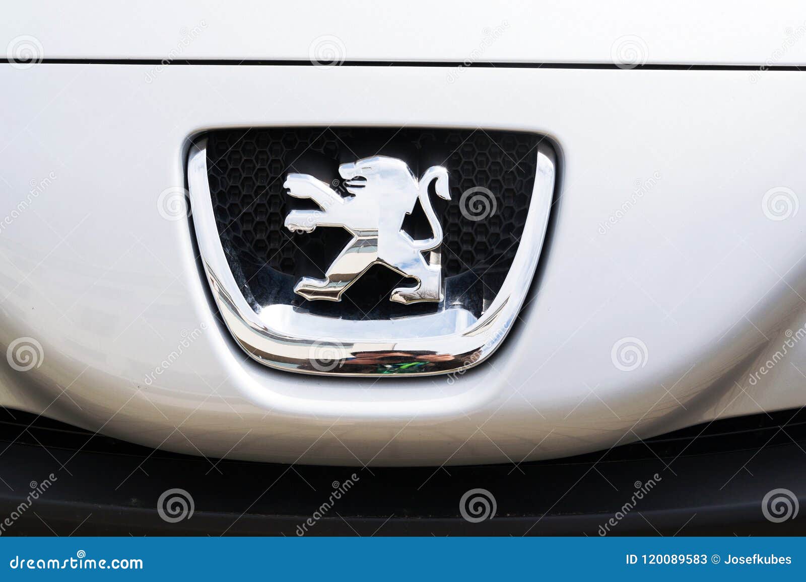 1,751 Logo Peugeot Stock Photos - Free & Royalty-Free Stock Photos from  Dreamstime