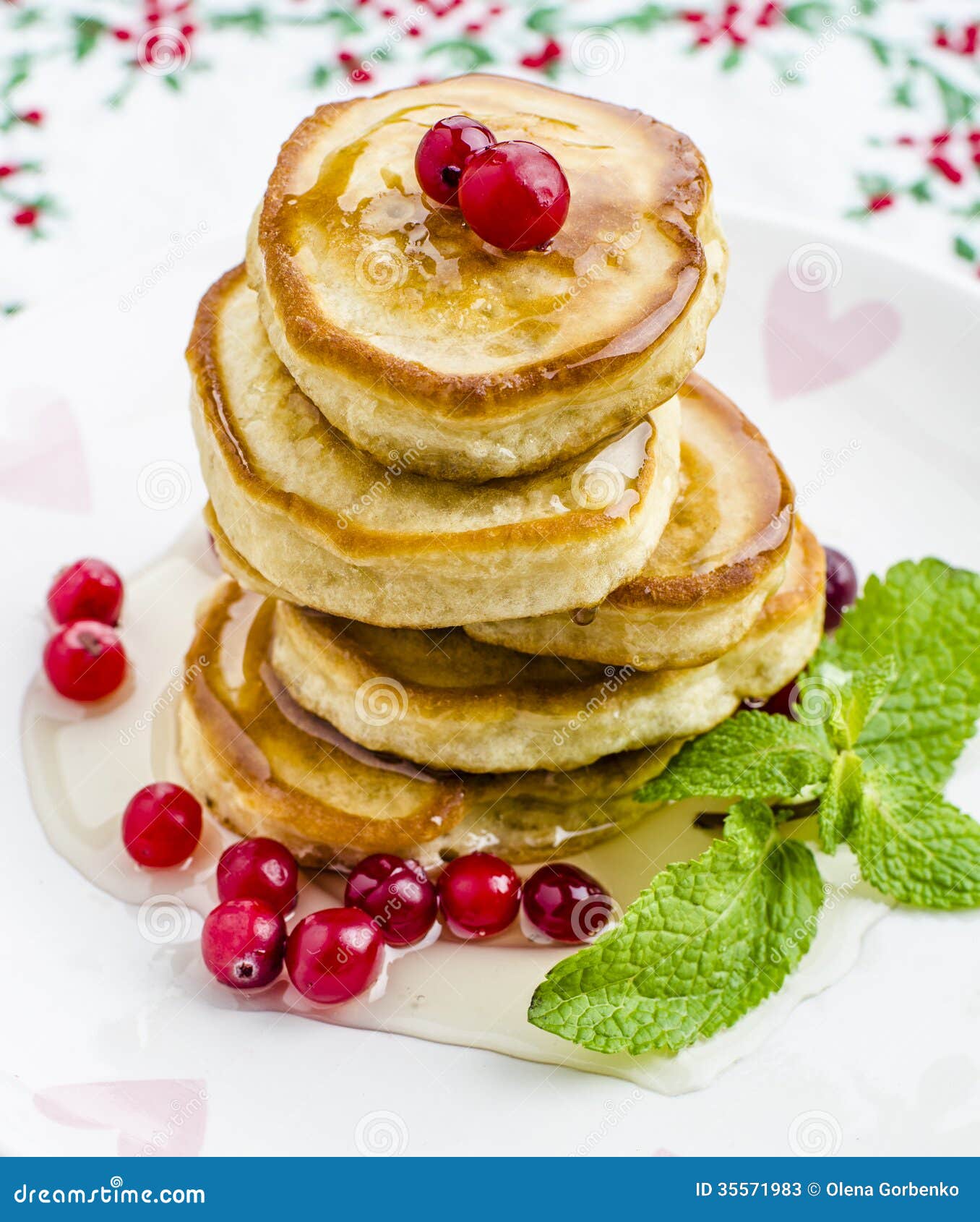 Pfannkuchen mit Honig stockbild. Bild von flapjack, störung - 35571983