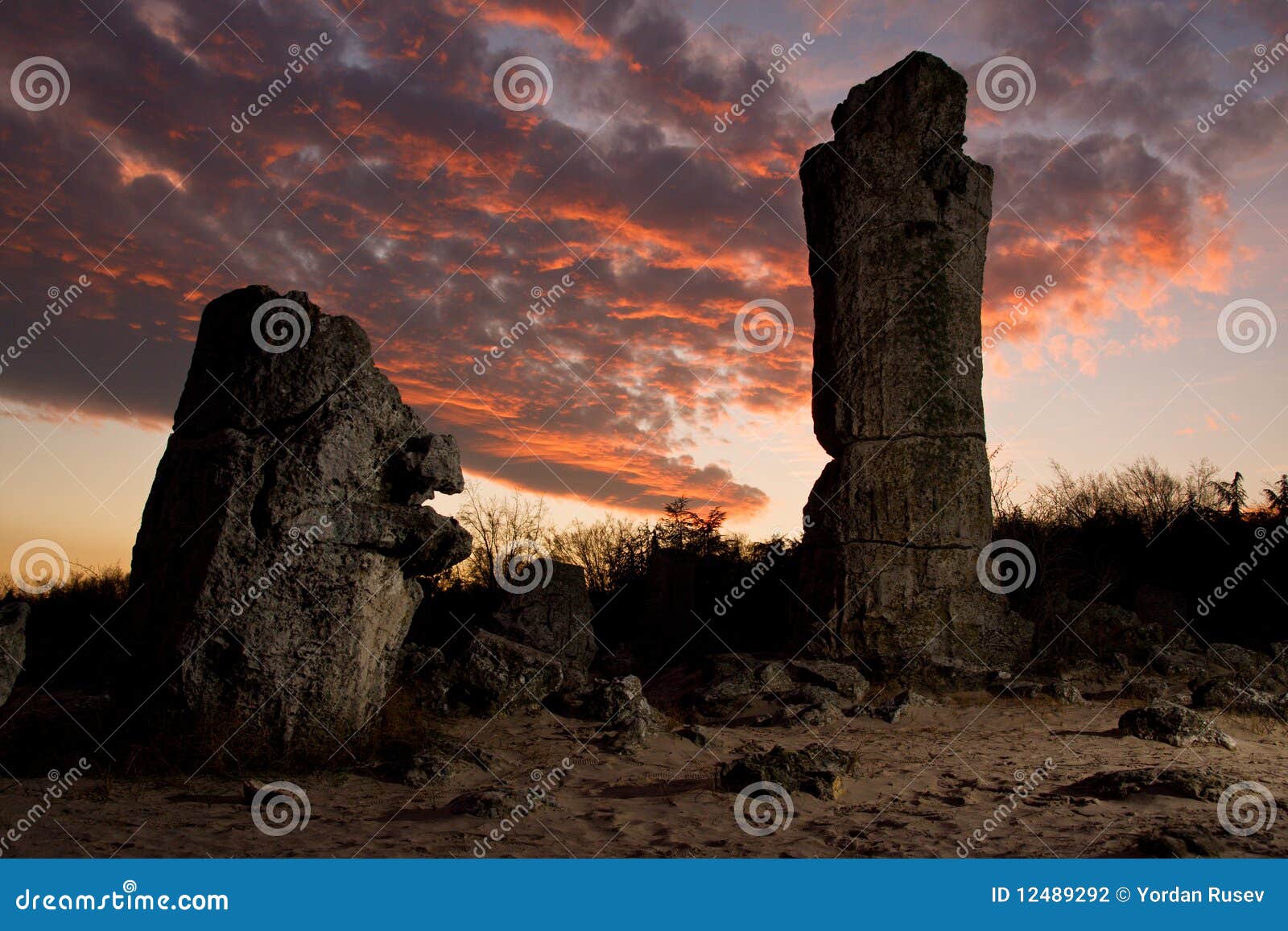 phenomenon rock formations