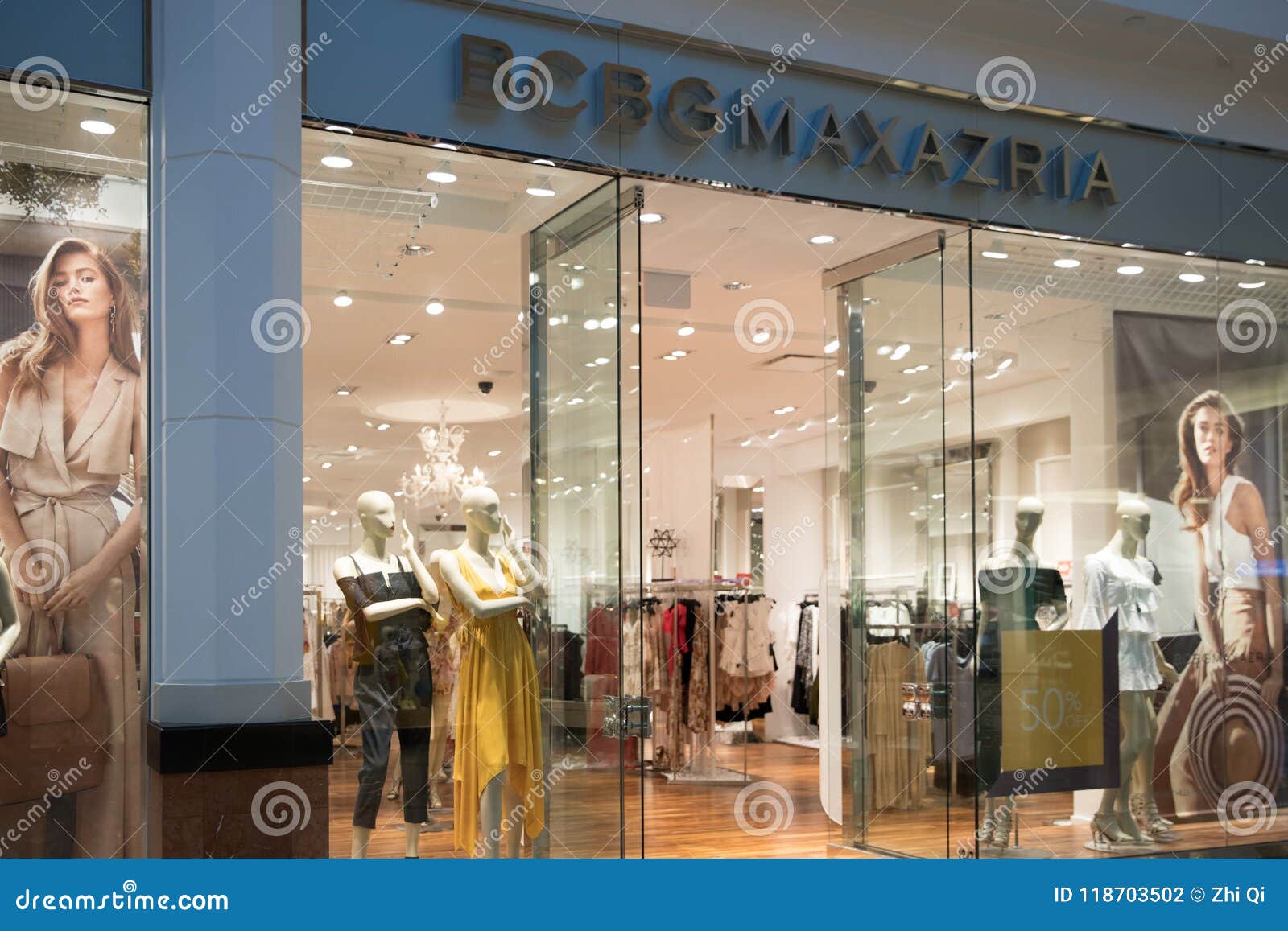 BCBGMAXAZRIA store front editorial photography. Image of center - 118703502