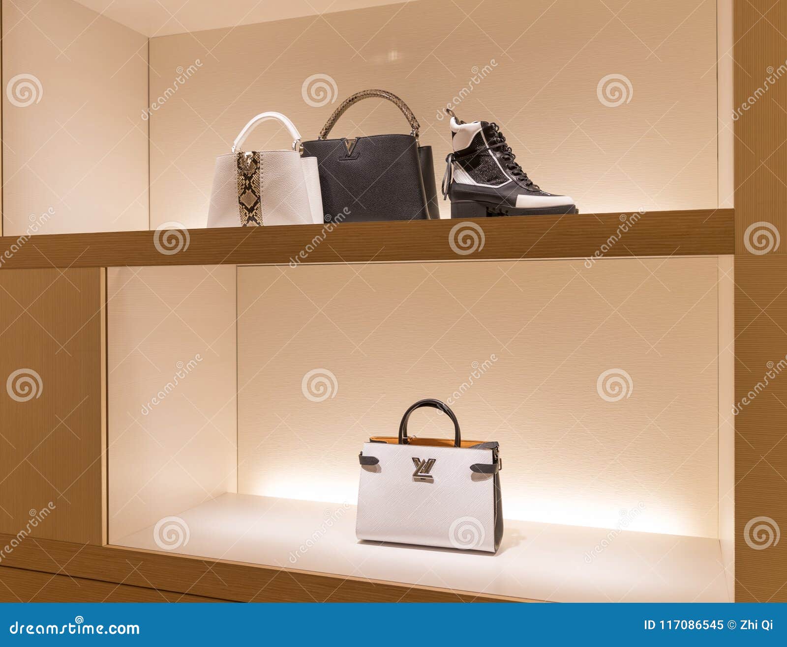 Inside Louis Vuitton Store At King Of Prussia Mall. Editorial Image - Image of leather, handbag ...