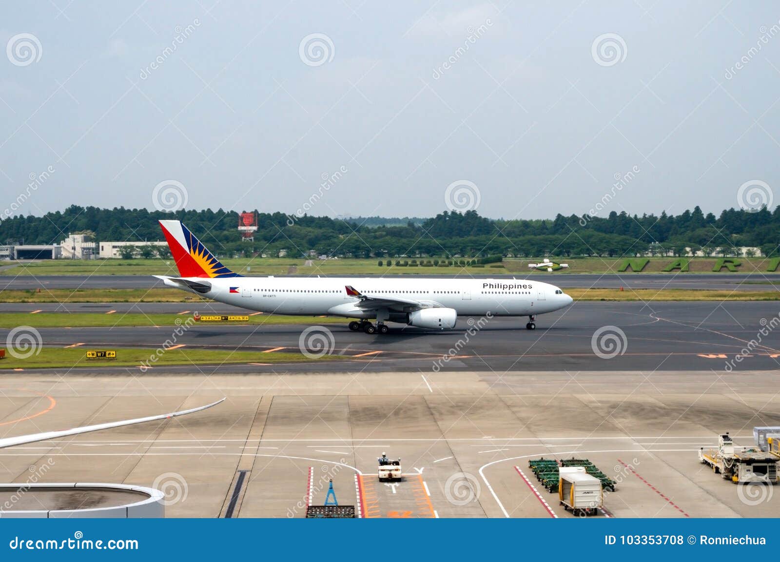 Philippine Air Lines On The Tarmac Of Narita Airport Editorial Stock Photo Image Of Gate Airlines Philippine Air Lines On The Tarmac Of Narita Airport Editorial Stock Photo Image Of Gate Airlines