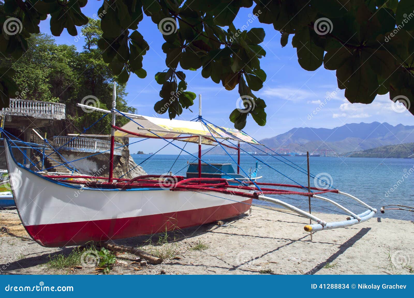 3,286 Philippines Fishing Boat Stock Photos - Free & Royalty-Free Stock  Photos from Dreamstime