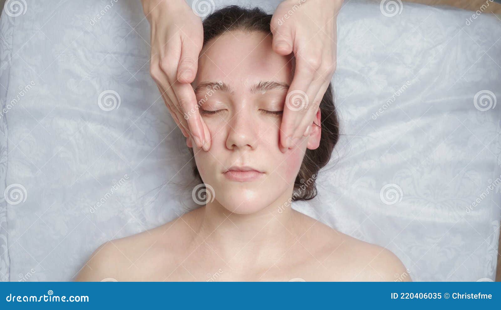 Shooting Of Woman Gets A Facial Massage Stock Image Image Of Female Pleasure 220406035