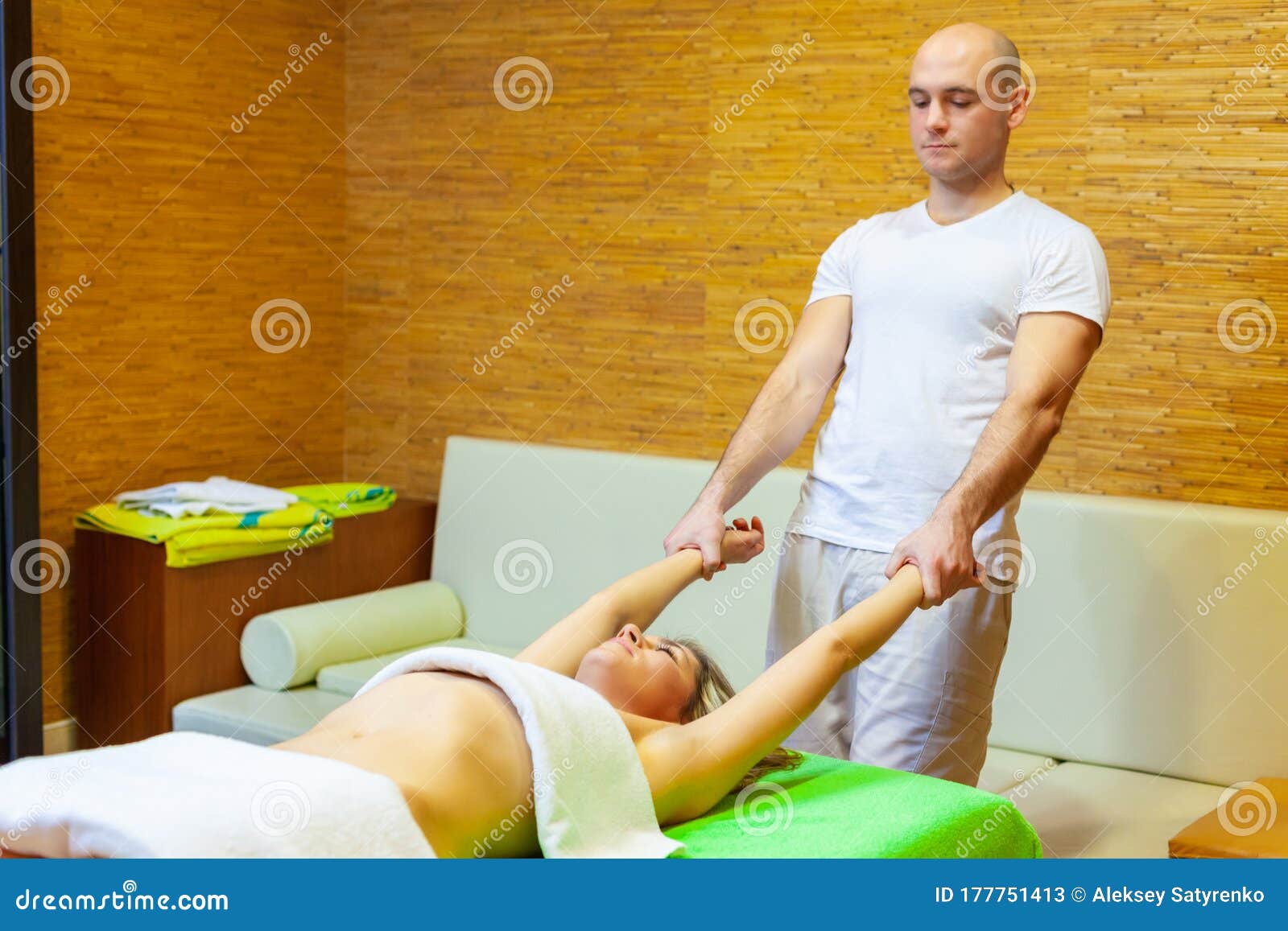 Body to body to massage male female Massage Center