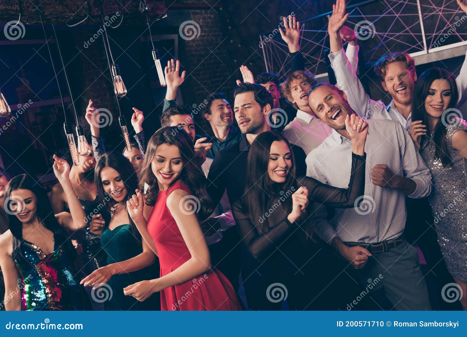 Photo Portrait of Active Young People Dancing at New Year Party Stock ...