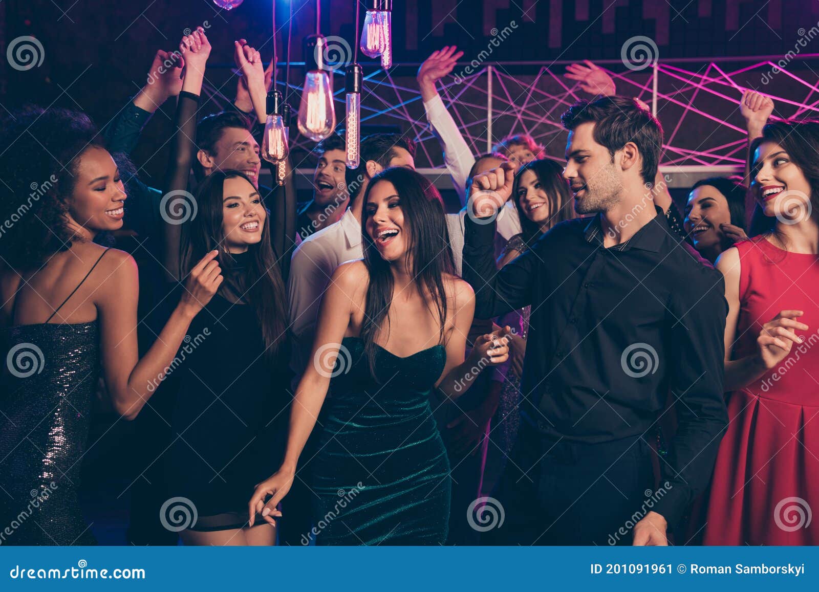 Photo Portrait of Excited People Dancing Together at Fancy Nightclub ...
