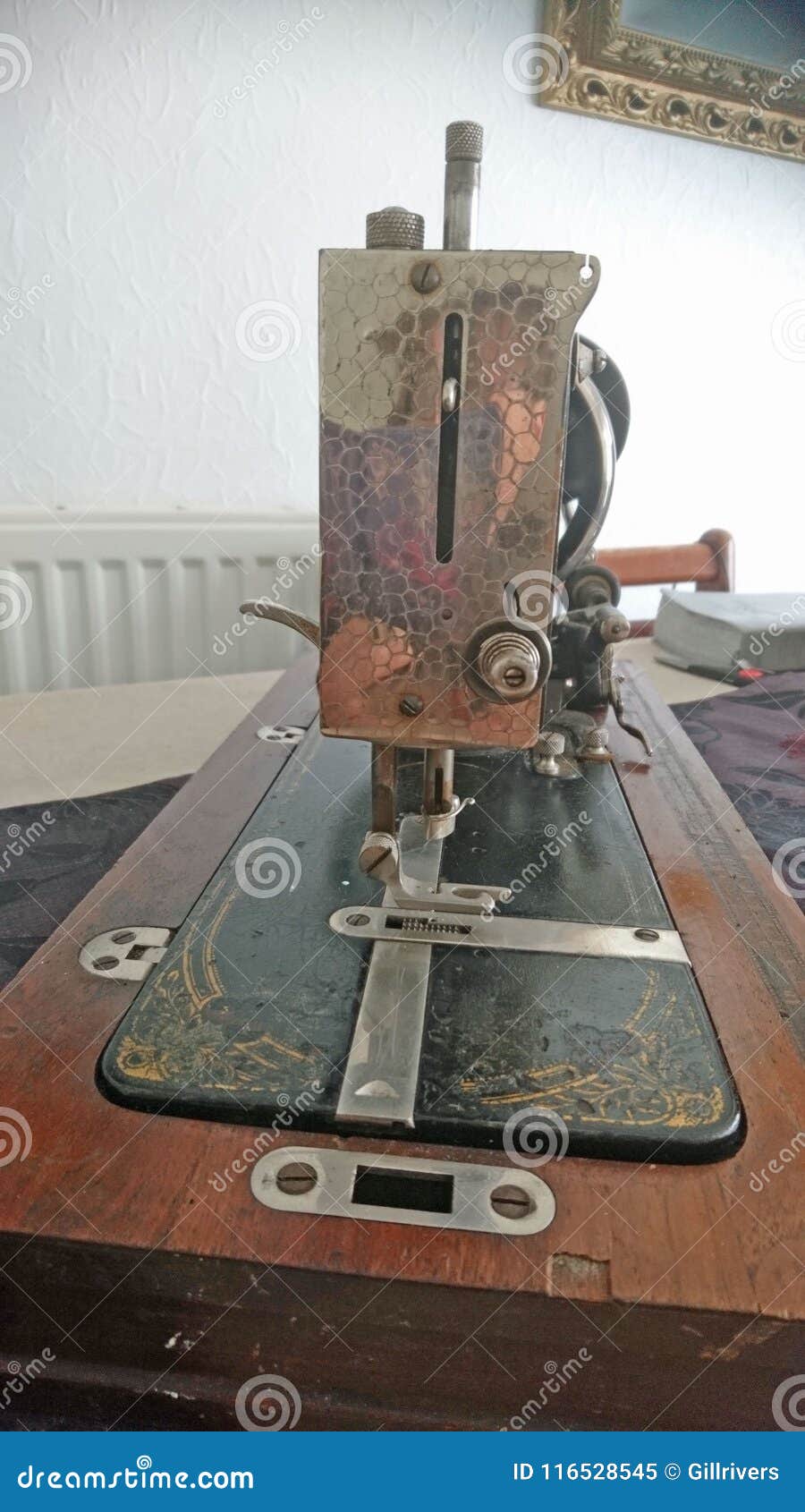 Old Black Sewing Machine stock image. Image of machines 116528545