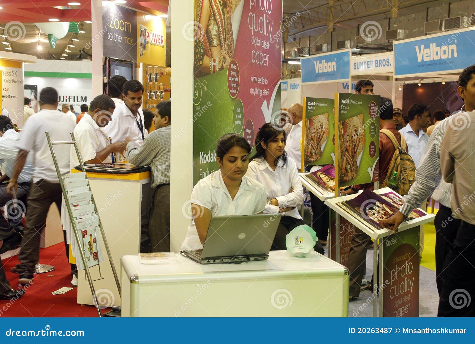 Photo Today Exhibition Bangalore 2011 Editorial Photography Image