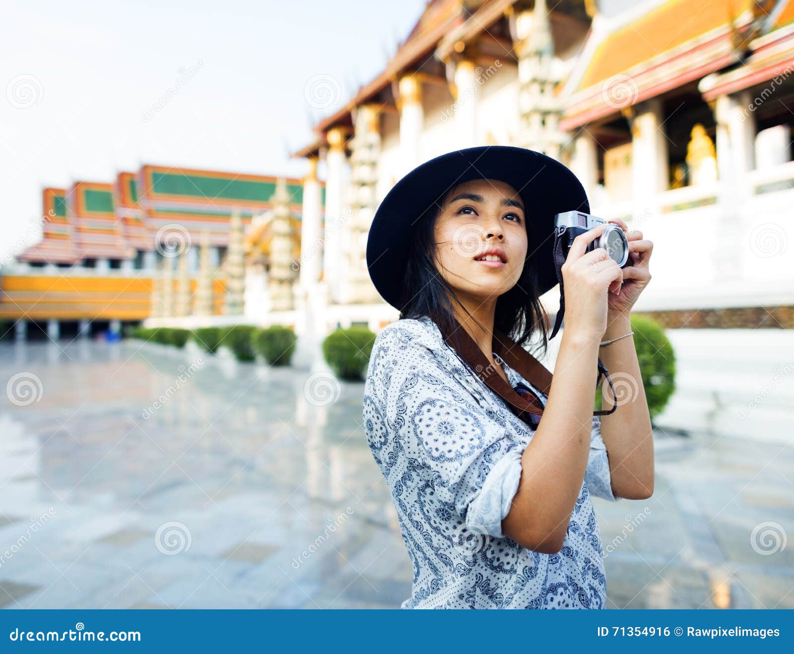 photographer travel sightseeing wander hobby recreation concept