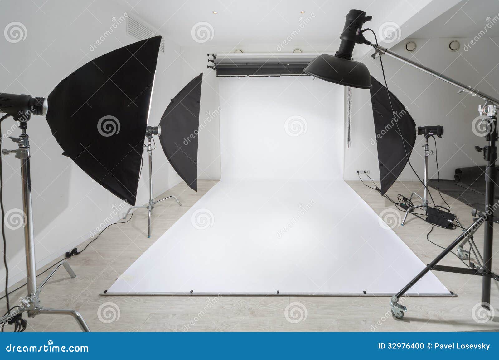 Photographic equipment stock photo. Image of business 32976400