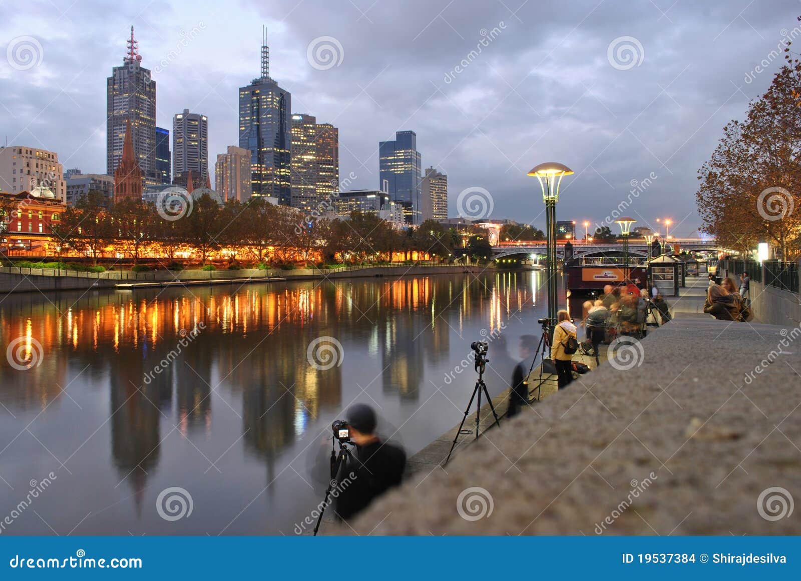 Photography Class at Melbourne Yarra River Editorial Stock Image