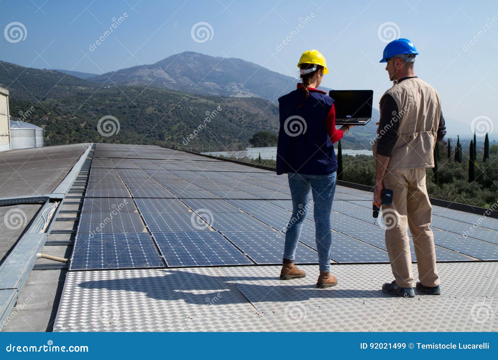 photovoltaic workers