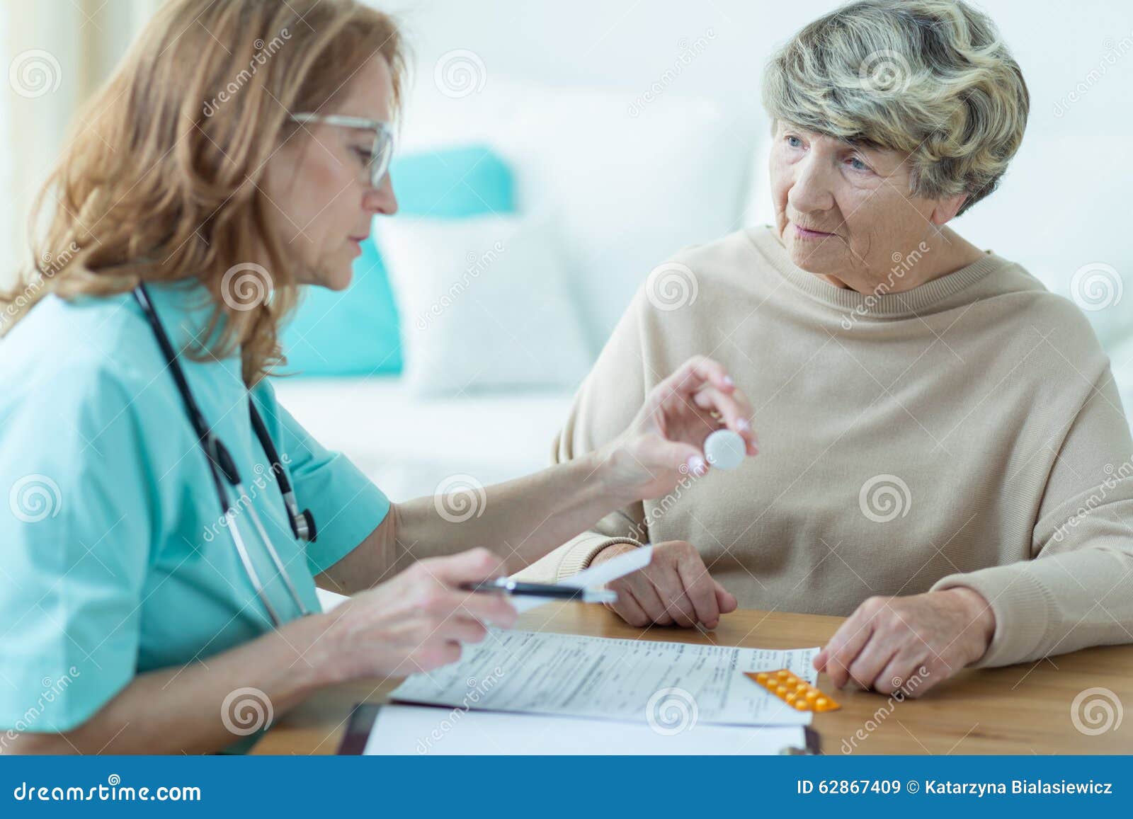 physician prescribing medicament