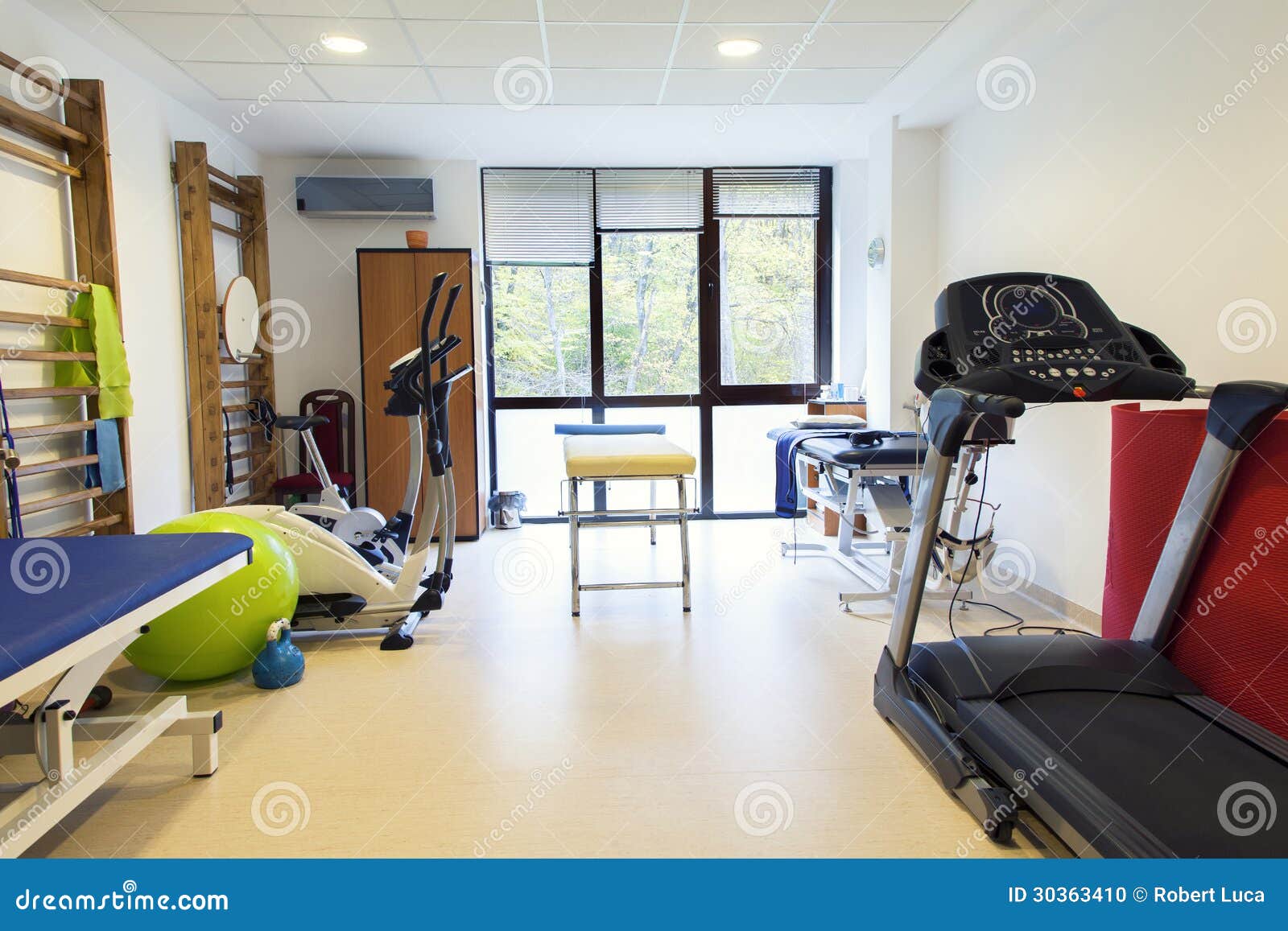 Physiotherapy Room In Spa Center Stock Photo Image Of Body Equipment