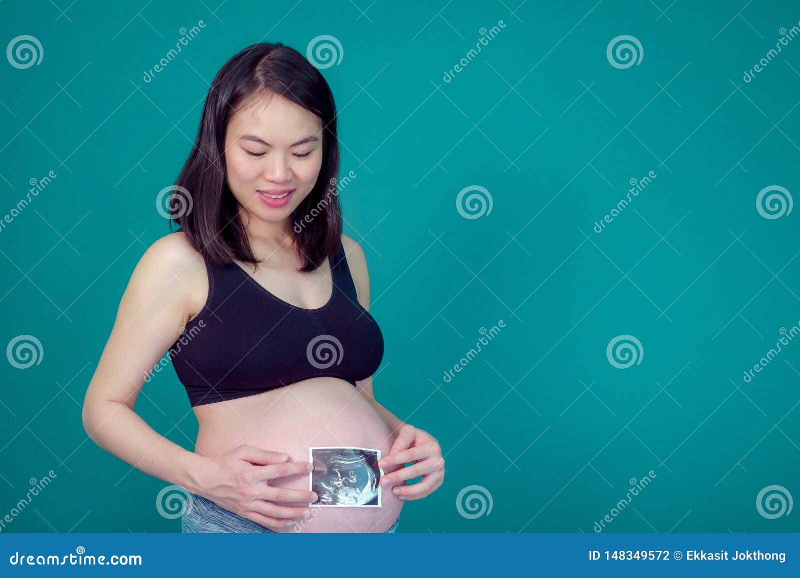 A Beautiful Asian Lady Mother Is Pregnant Take An Ultrasound Image Put
