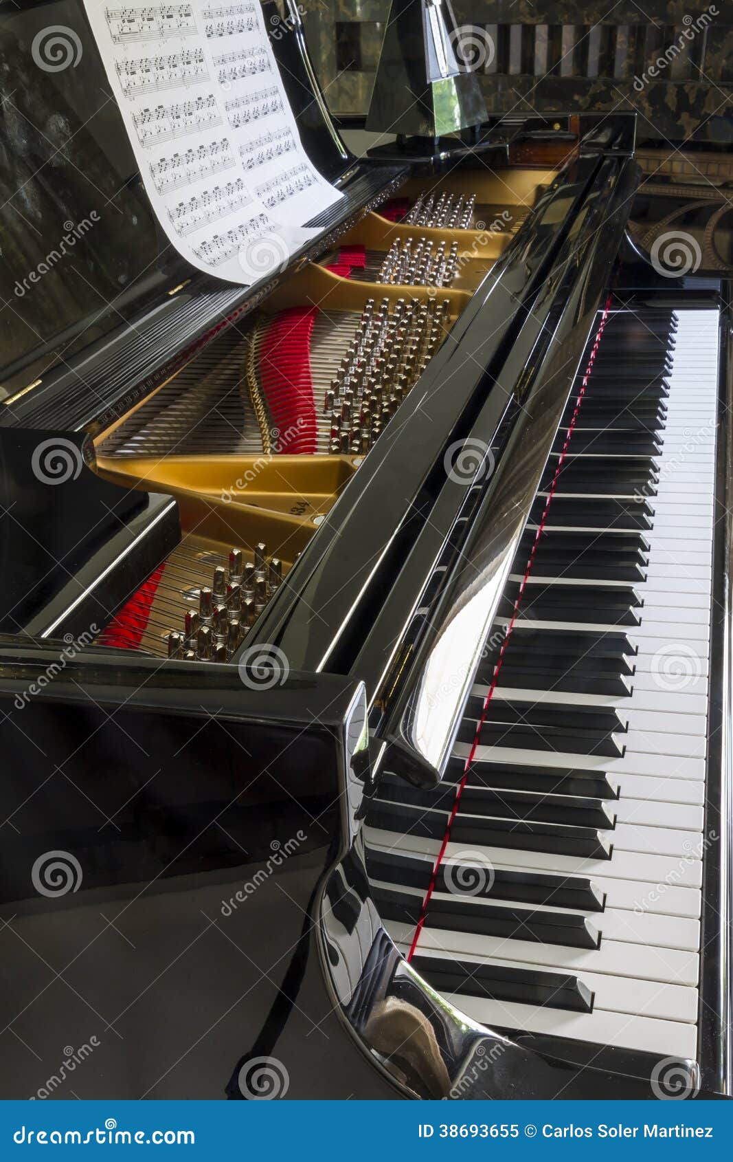 6 298 Piano Chord Photos Free Royalty Free Stock Photos From Dreamstime 6 298 Piano Chord Photos Free Royalty Free Stock Photos From Dreamstime