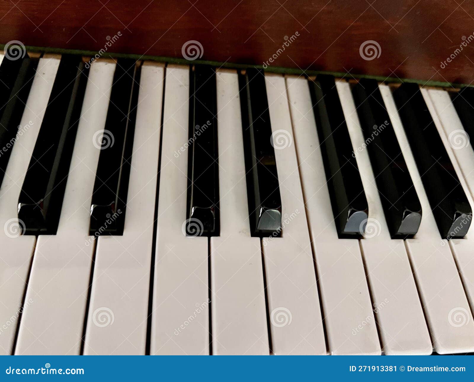 piano black keys notes