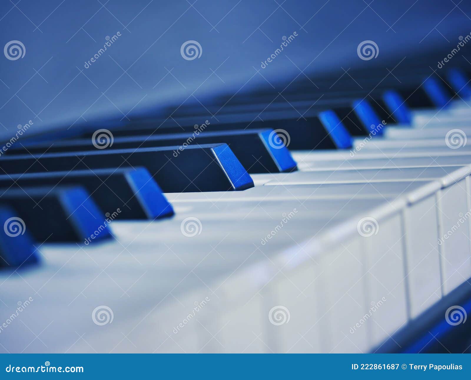 piano midi clavier keyboard, close up artistic backdrop