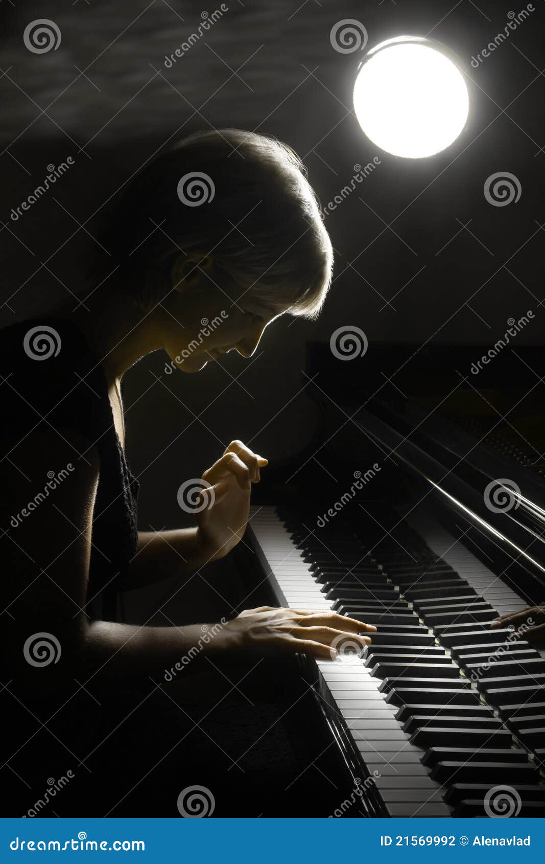 piano musician pianist